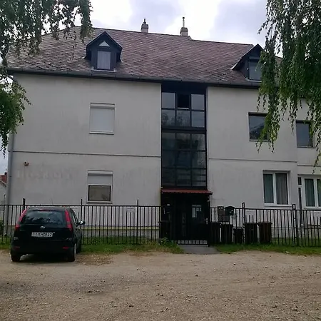 Lägenhet Duo Sárvár